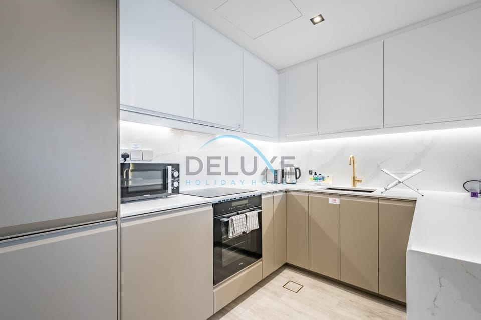 microwave, oven, stove, kitchen