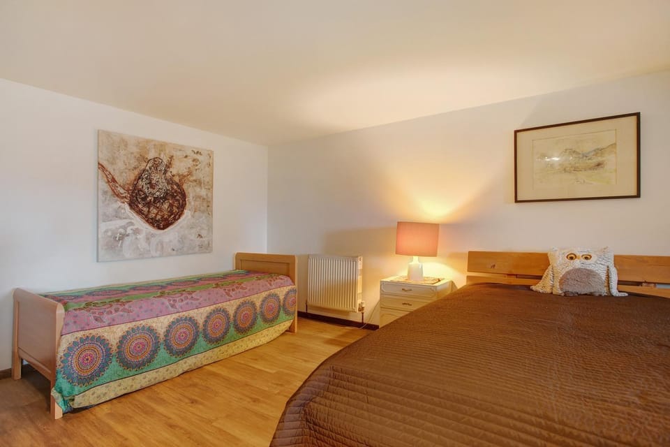 Living room, Bedroom