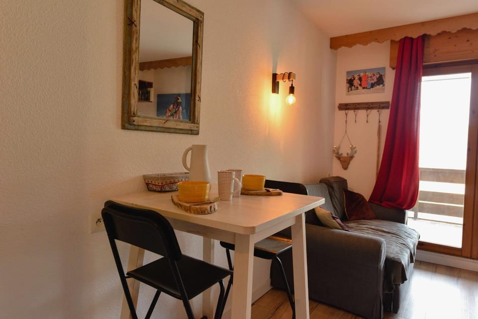 Modern apartment in the Alps Apartment in Les Deux Alpes