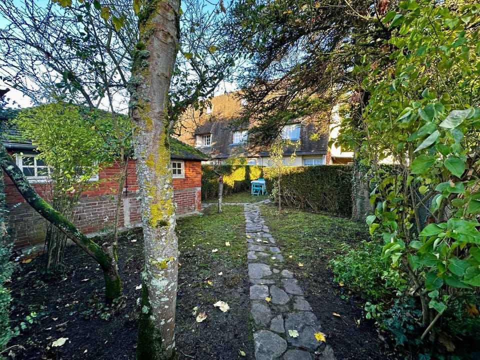 Garden, Balcony/Terrace