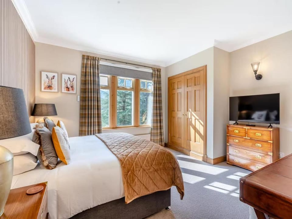 Bed, Bedroom, wardrobe