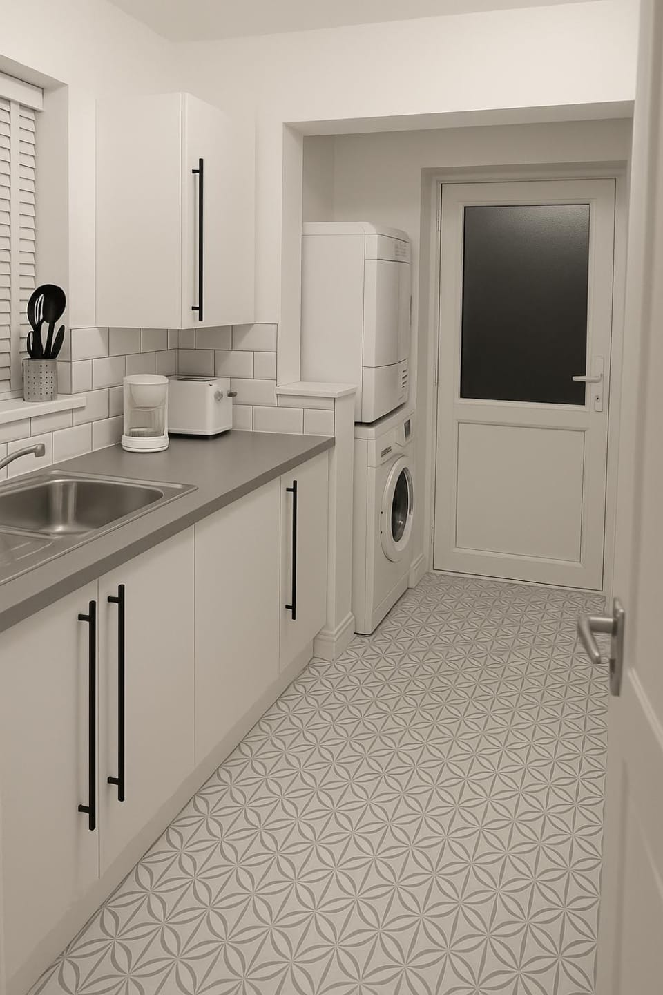 Kitchen or kitchenette, washing machine