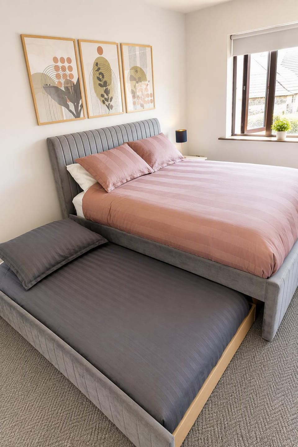Ardee Retreat - Sleeps 6, Garden, Walk to Town House in Louth, Co. Louth, Ireland