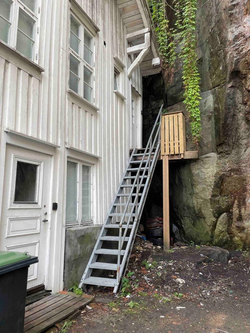 Facade/entrance