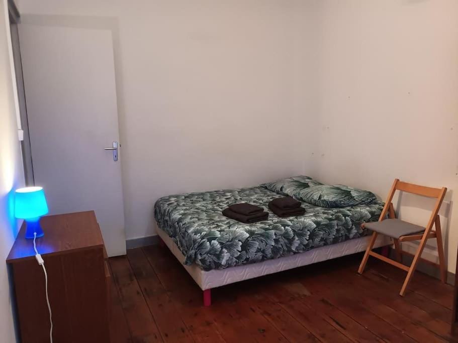 Charmant T2 place de Verdun Apartment in La Rochelle