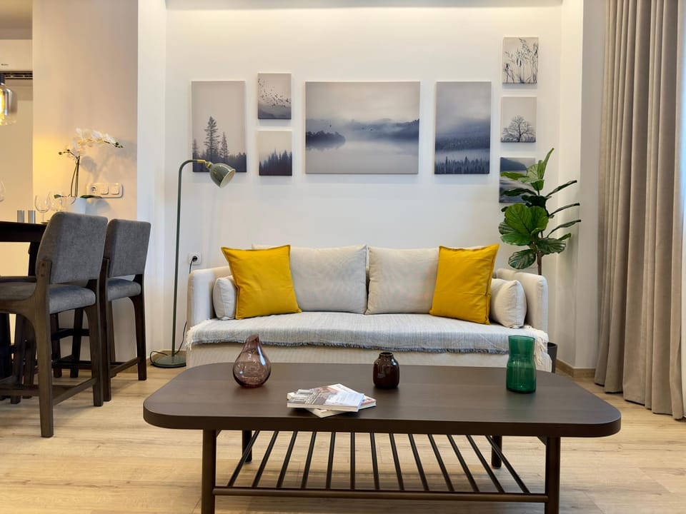 Living room, Seating area