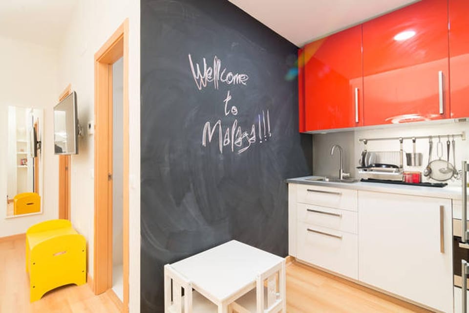 Kitchen or kitchenette, kitchen