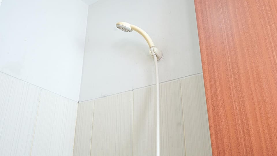 Apartemen Green Lake View Ciputat by Twin Property Apartment in South Jakarta City