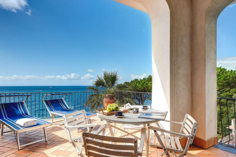 Spring, Winter, Summer, View (from property/room), Balcony/Terrace, Autumn