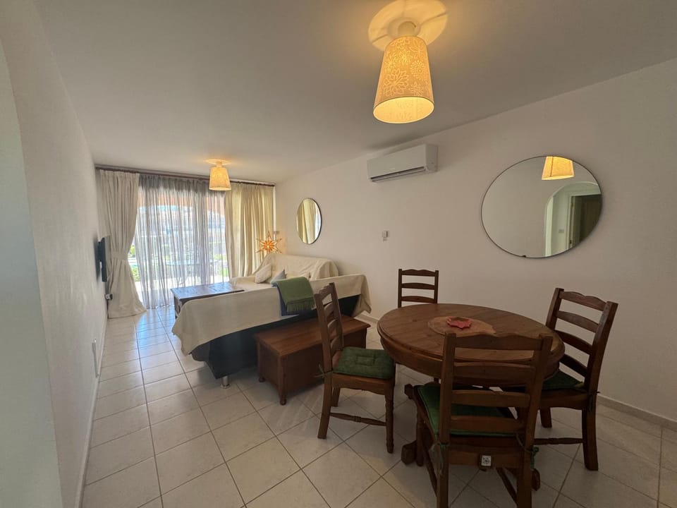 Living room, Seating area, Dining area, air conditioner