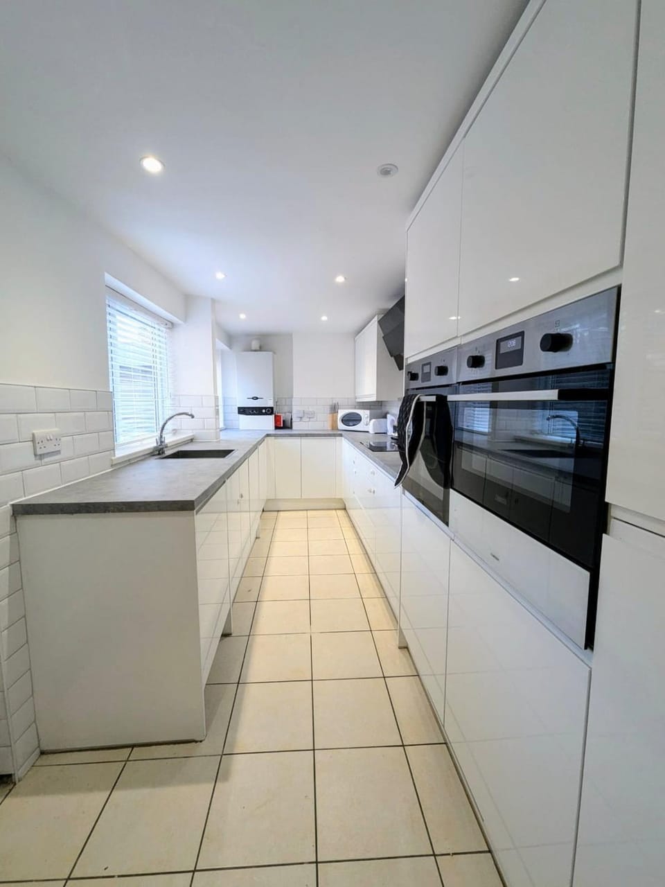 Charming 3-Bedroom Home in Sunderland House in Sunderland