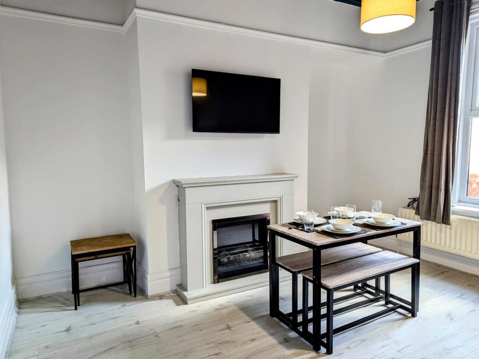 Charming 3-Bedroom Home in Sunderland House in Sunderland