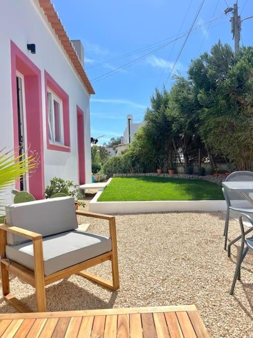 Patio, Day, Garden, Seating area, Garden view