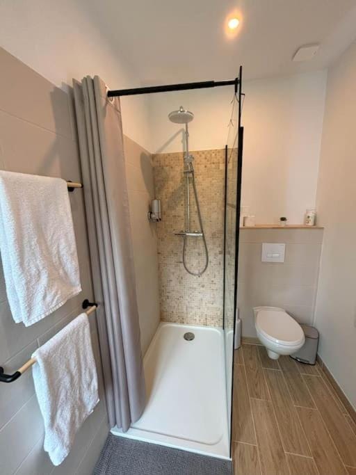 Studio Bois flotté Cherbourg Parking Apartment in Normandy