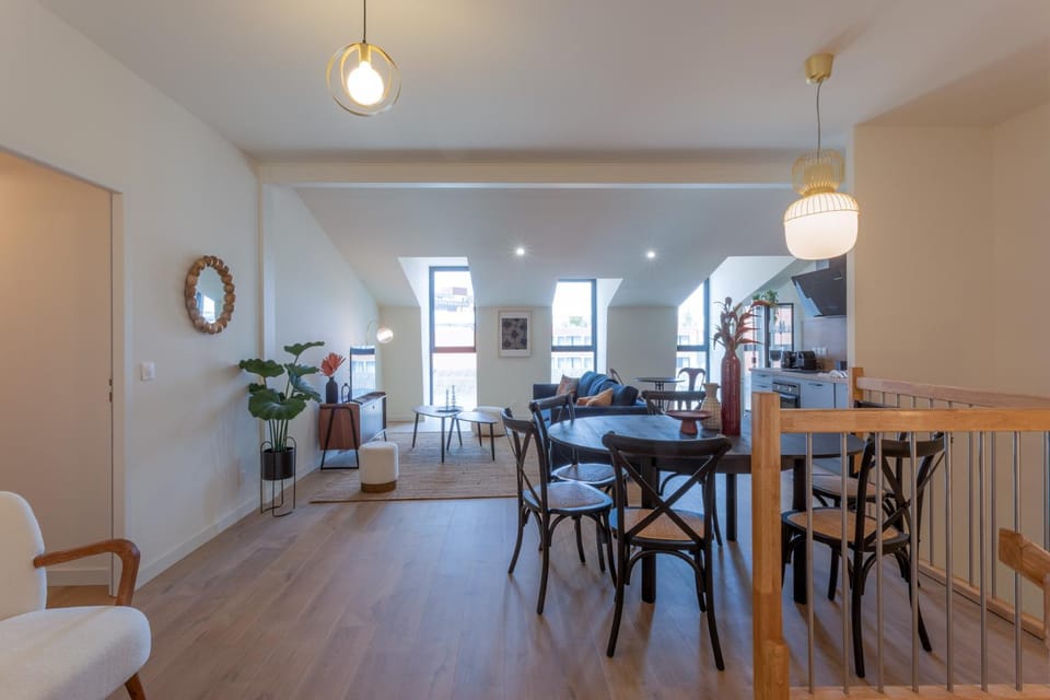 Living room, Dining area