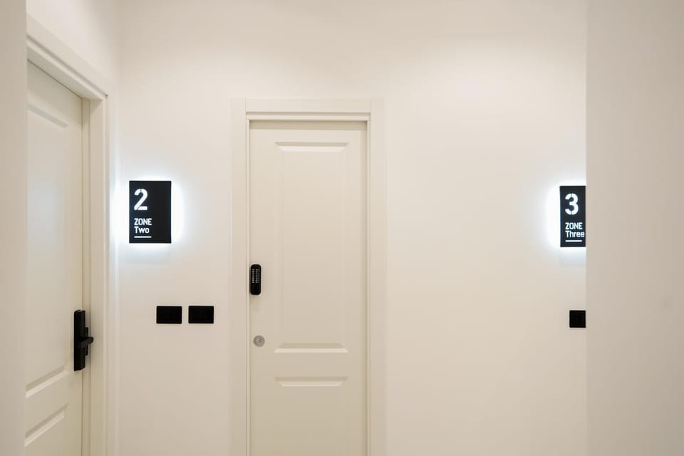 Living room, Internal: Not applicable to any particular room
