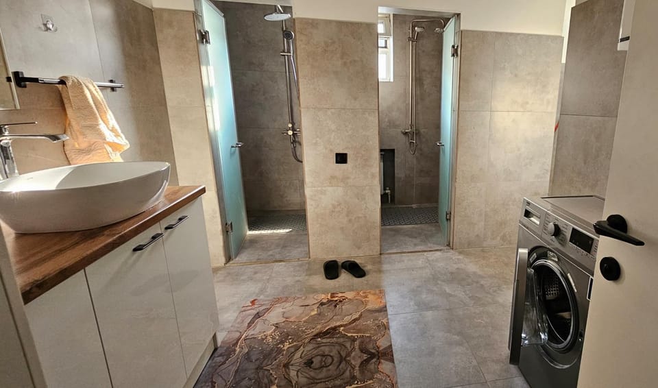 Shower, Bathroom, washing machine