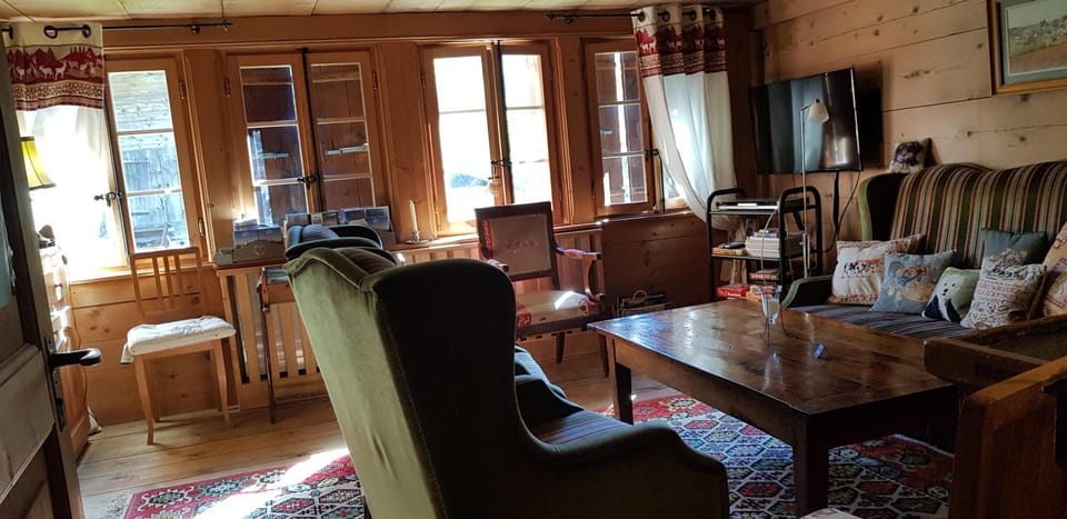 B&B Chalet la Croisée Bed and Breakfast in Canton of Vaud