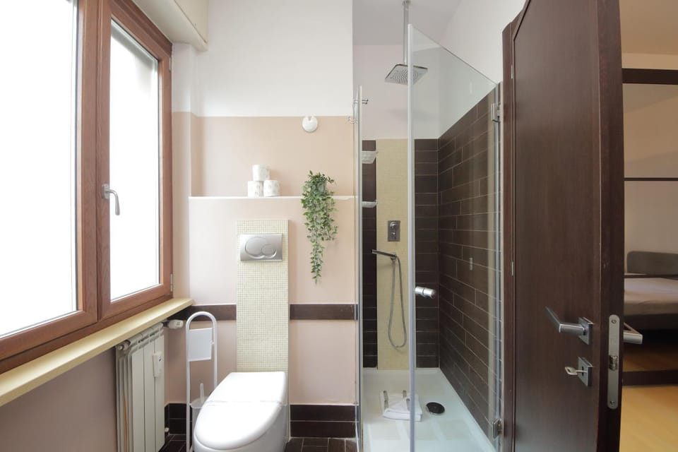 Shower, Bathroom