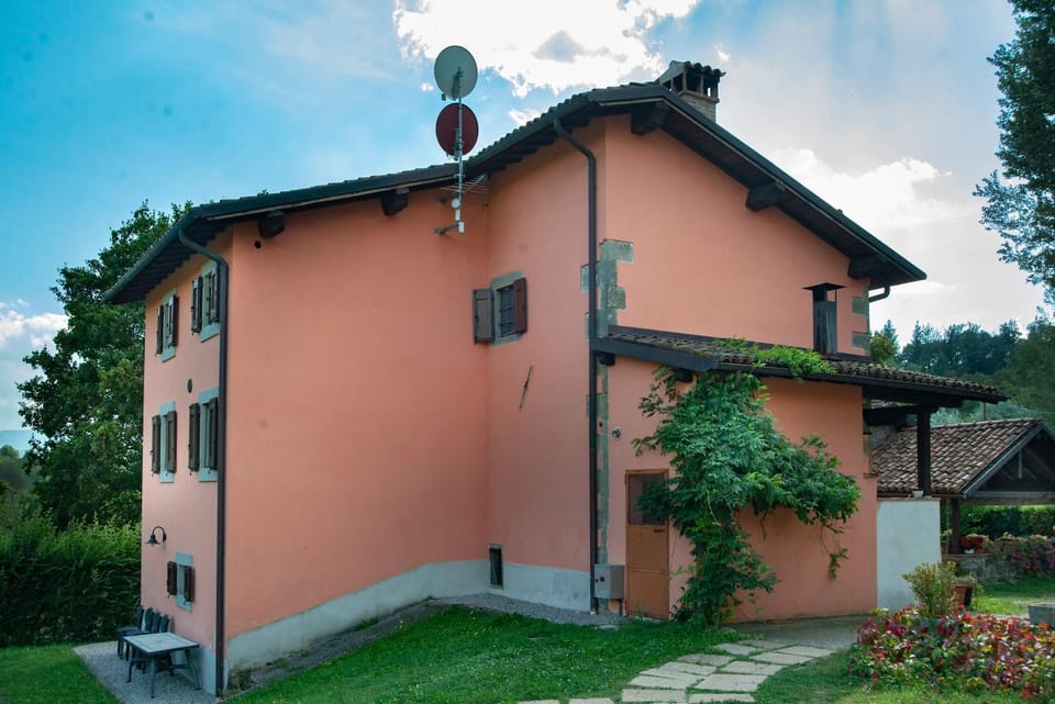 Property building, Facade/entrance, Garden