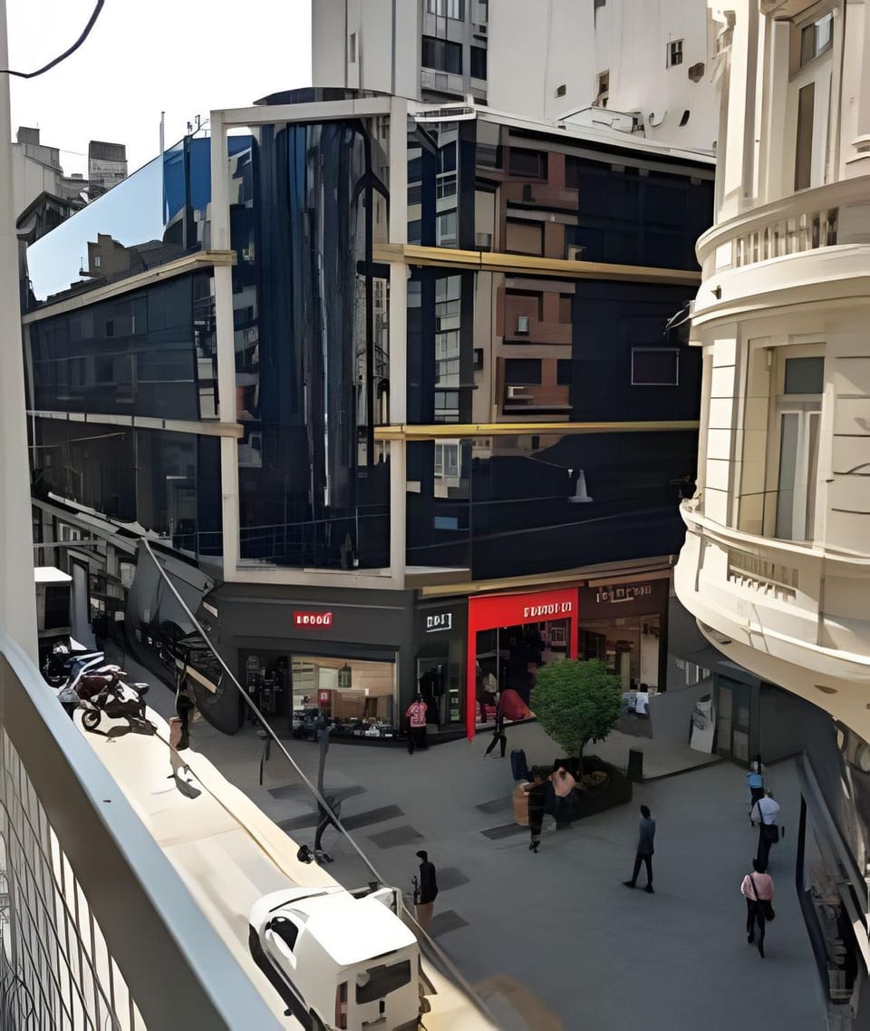 Neighbourhood, City view, Location