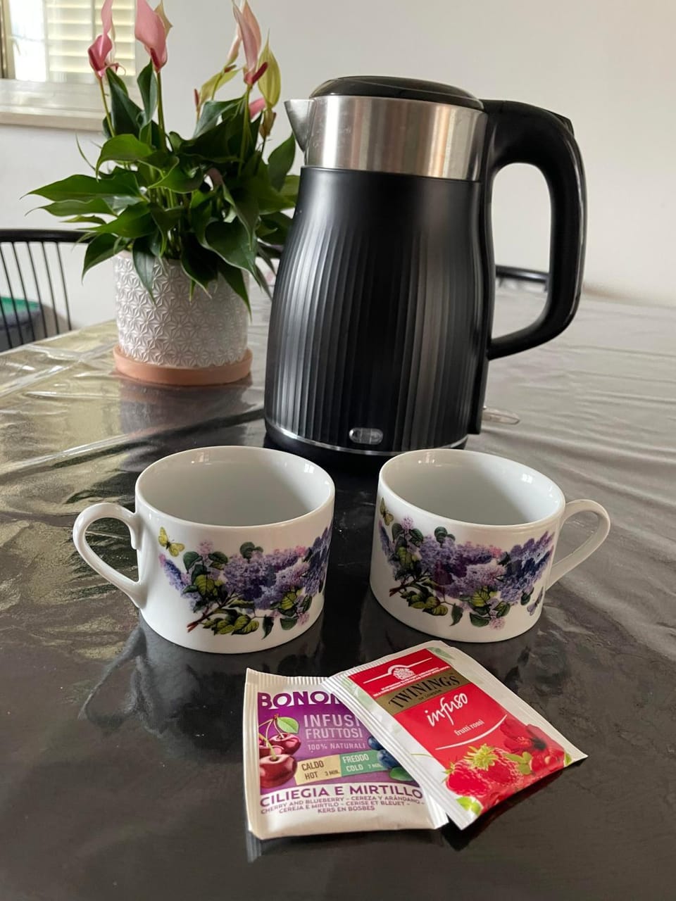Coffee/tea facilities