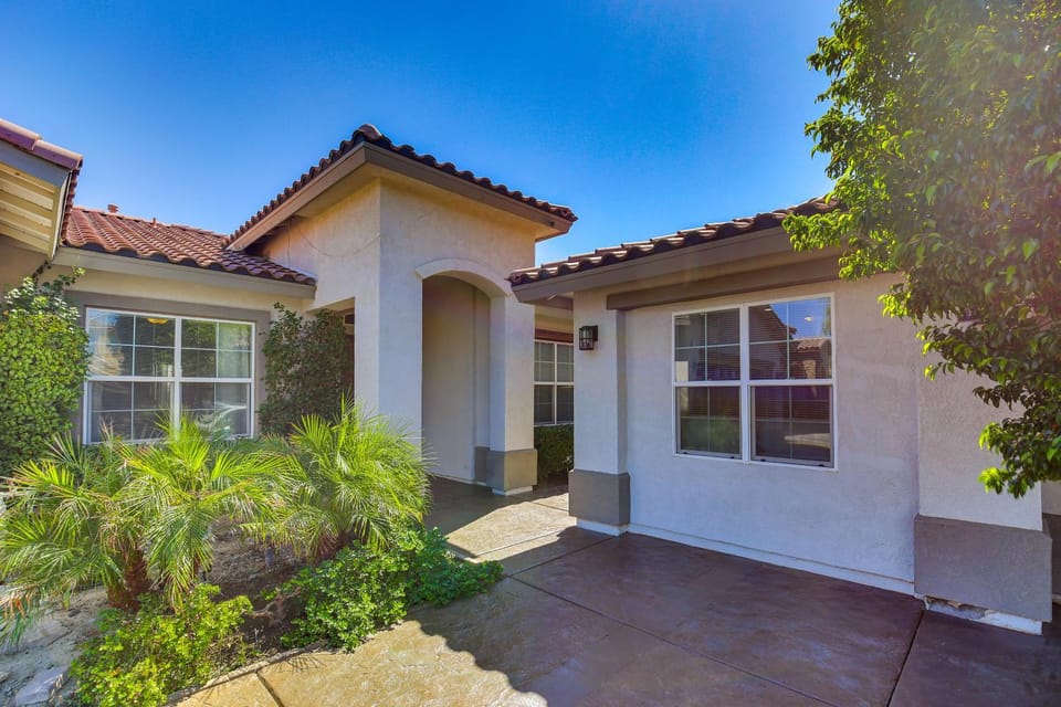 6 Mi to Coachella Festival: Serene Studio Apartment in Indio