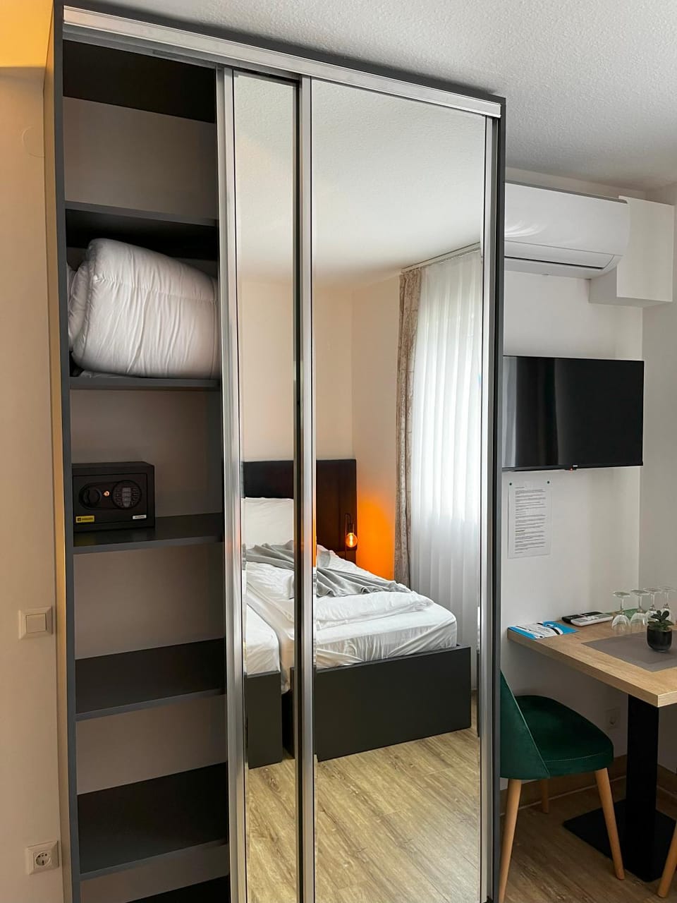 TV and multimedia, wardrobe