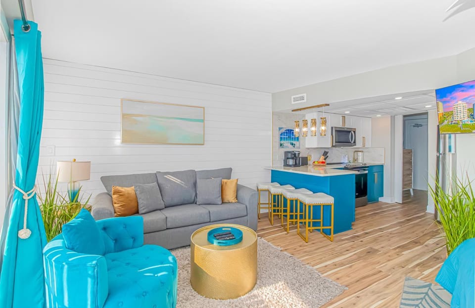 Beautifully Renovated 1 Bedroom Suite! Stunning Oceanfront Views- St Clements 704 House in Myrtle Beach