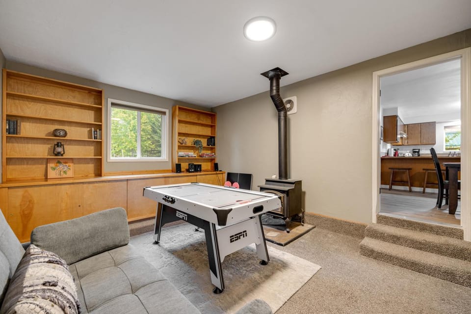 Baycolt McCall - Pet friendly - Near downtown and golf course - Game room - Fenced yard House in McCall