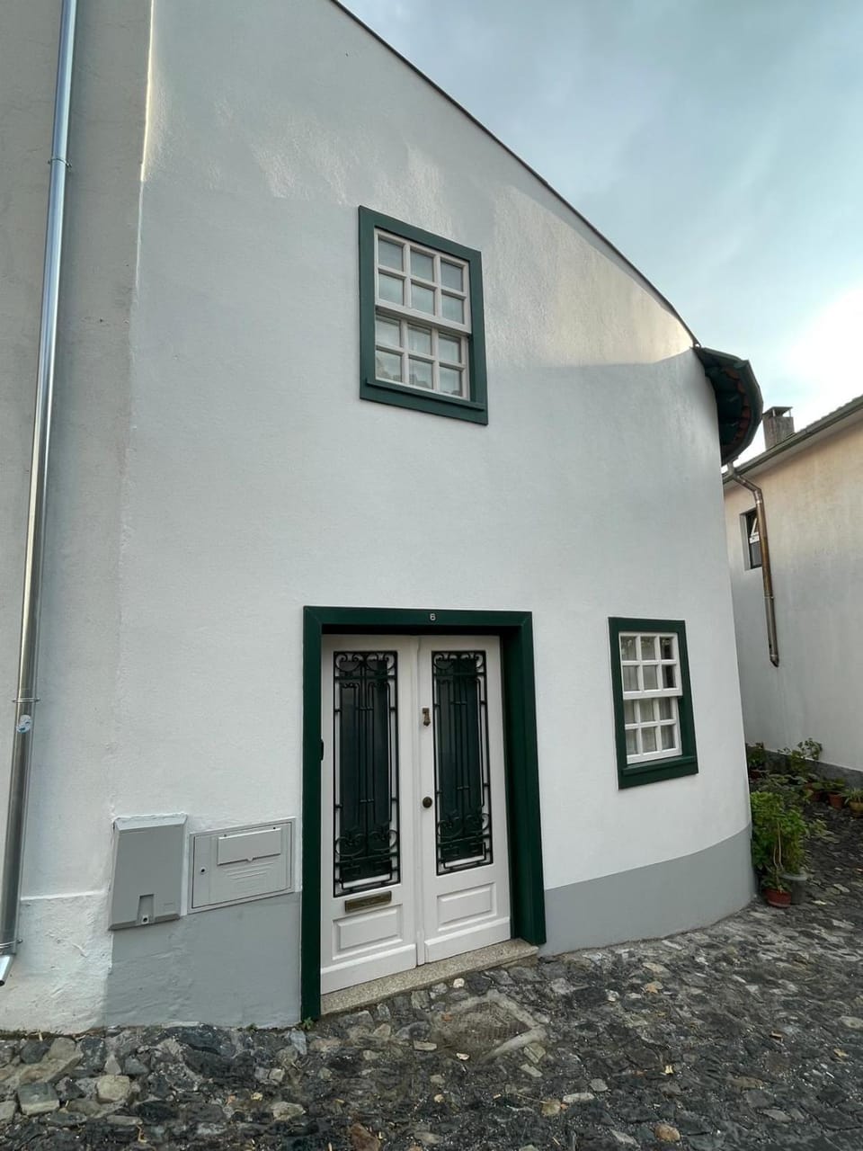 Facade/entrance