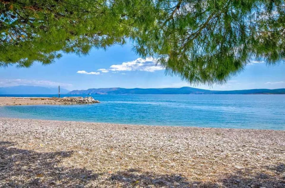 Nearby landmark, Summer, Beach