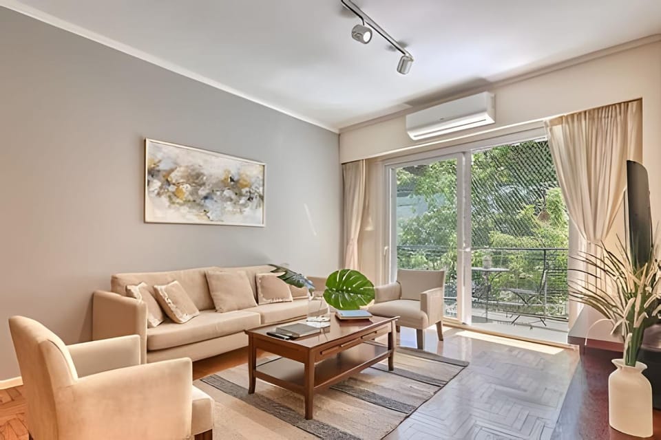 Family 3BR Apartment in Best of Recoleta Apartment in Buenos Aires
