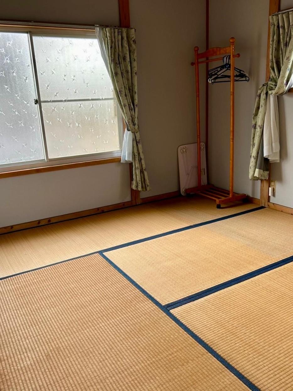 汐風ライダーハウス -Shiokaze rider house- Bed and Breakfast in Japan