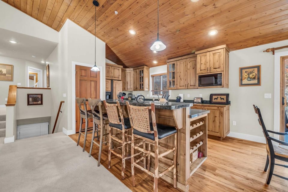Family Friendly Home with Hot Tub and Shuttle Access House in Park City