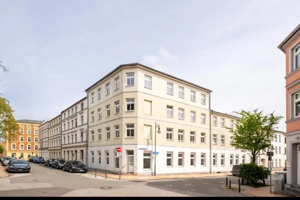 Property building, Street view