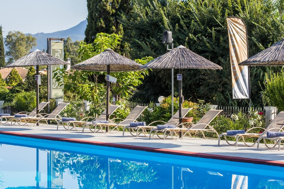 Day, Swimming pool