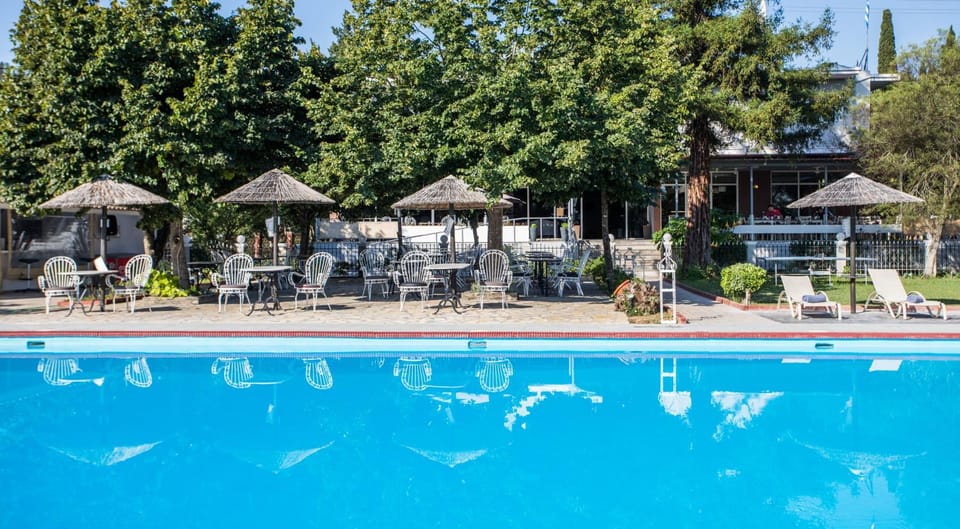 Swimming pool, Swimming pool
