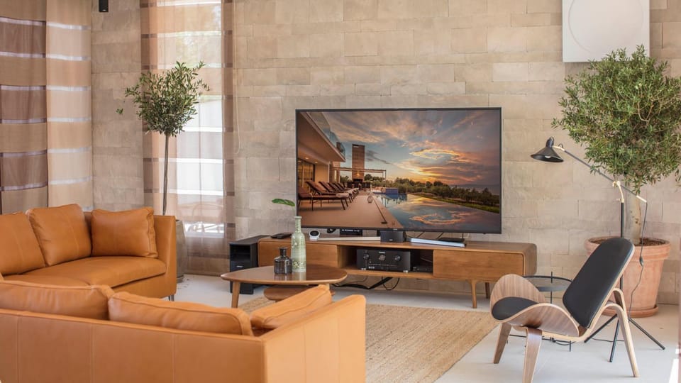 Communal lounge/ TV room, Living room