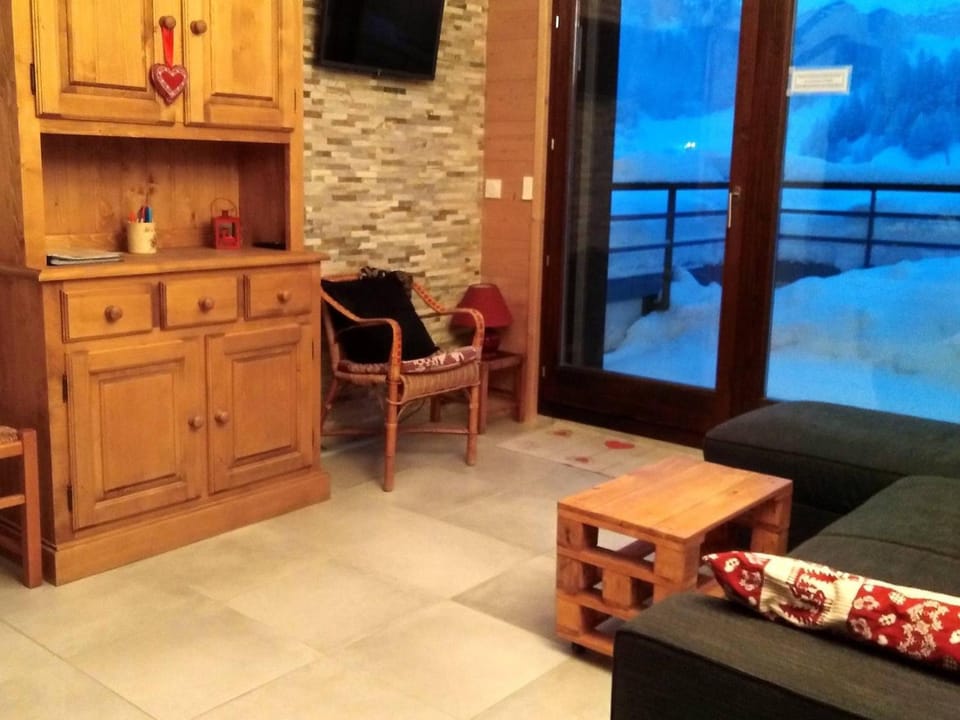 Élégant appartement à Plagne Centre avec parking et Wifi - FR-1-351-230 Apartment in Mâcot-la-Plagne