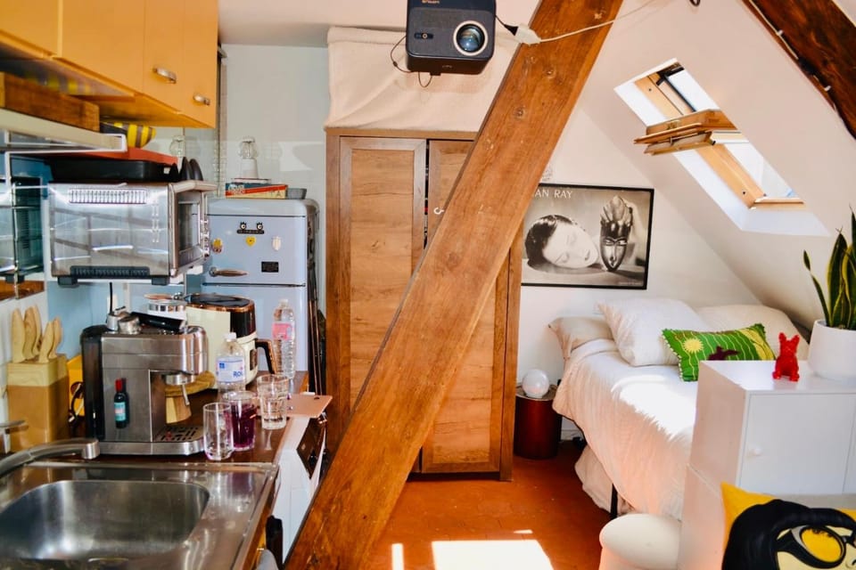 Central studio Apartment in Paris