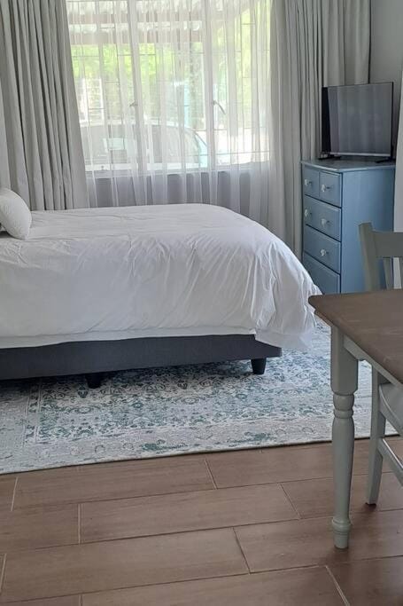TV and multimedia, Bedroom