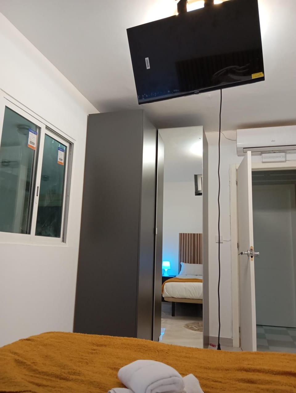TV and multimedia, Photo of the whole room, Bedroom, wardrobe