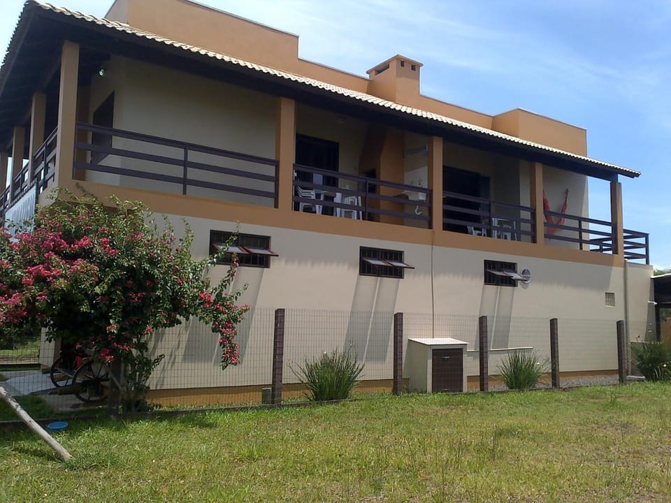 Property building, Facade/entrance, Off site, On site, Location