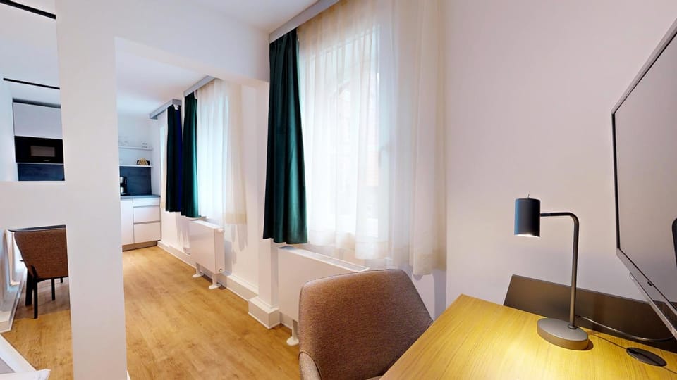 TV and multimedia, Seating area, kitchen