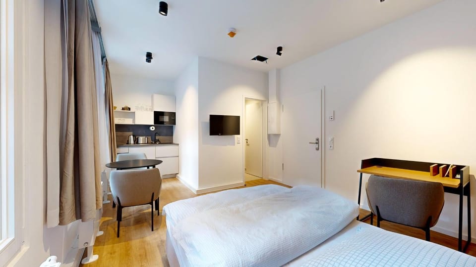 Bed, Kitchen or kitchenette, Evening entertainment, Bedroom