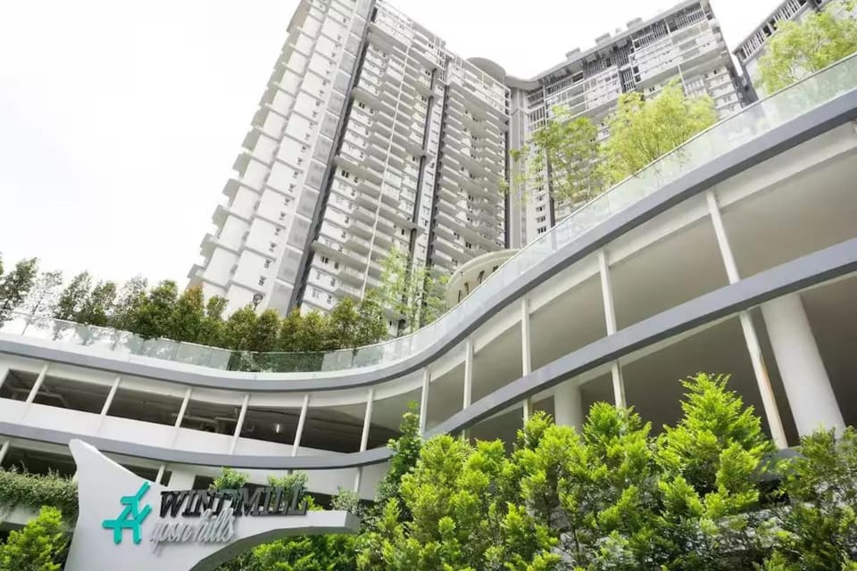 Property building, Day