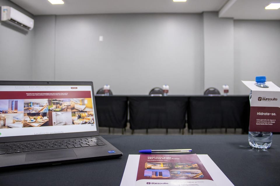 Meeting/conference room