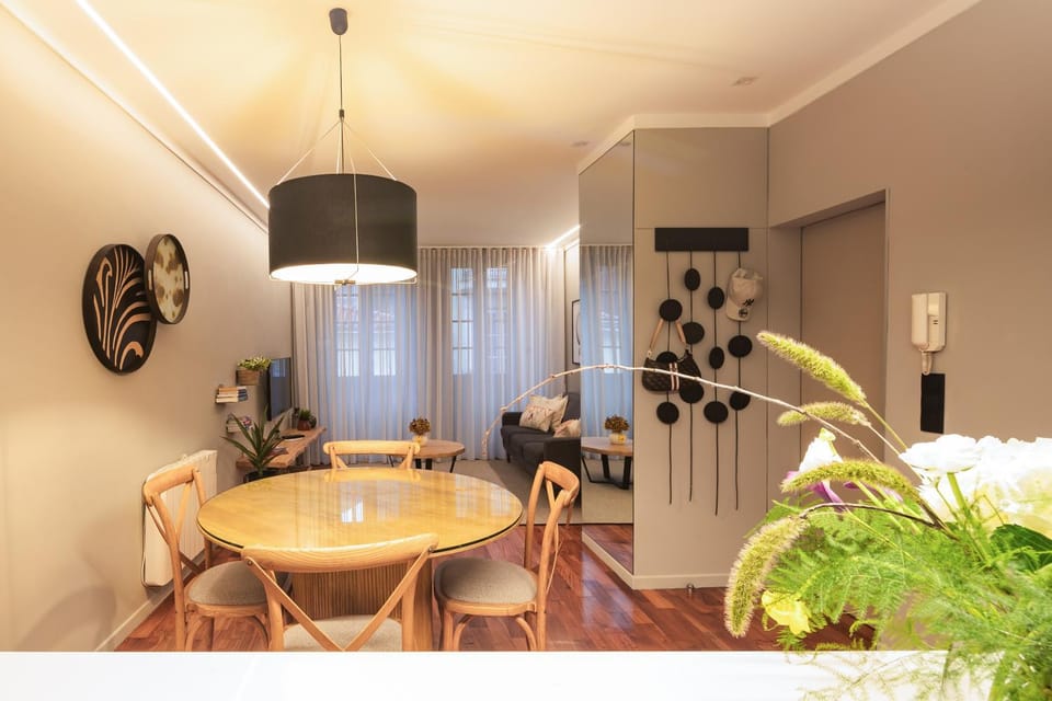 Seating area, Dining area