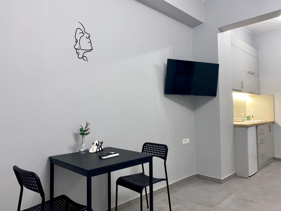 TV and multimedia, Kitchen or kitchenette, Dining area